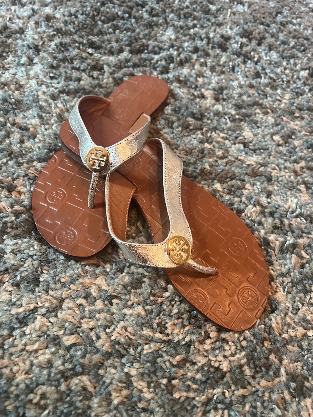 Tory Burch Metallic Silver Leather Logo Thong Sandals with Brown Footbed
